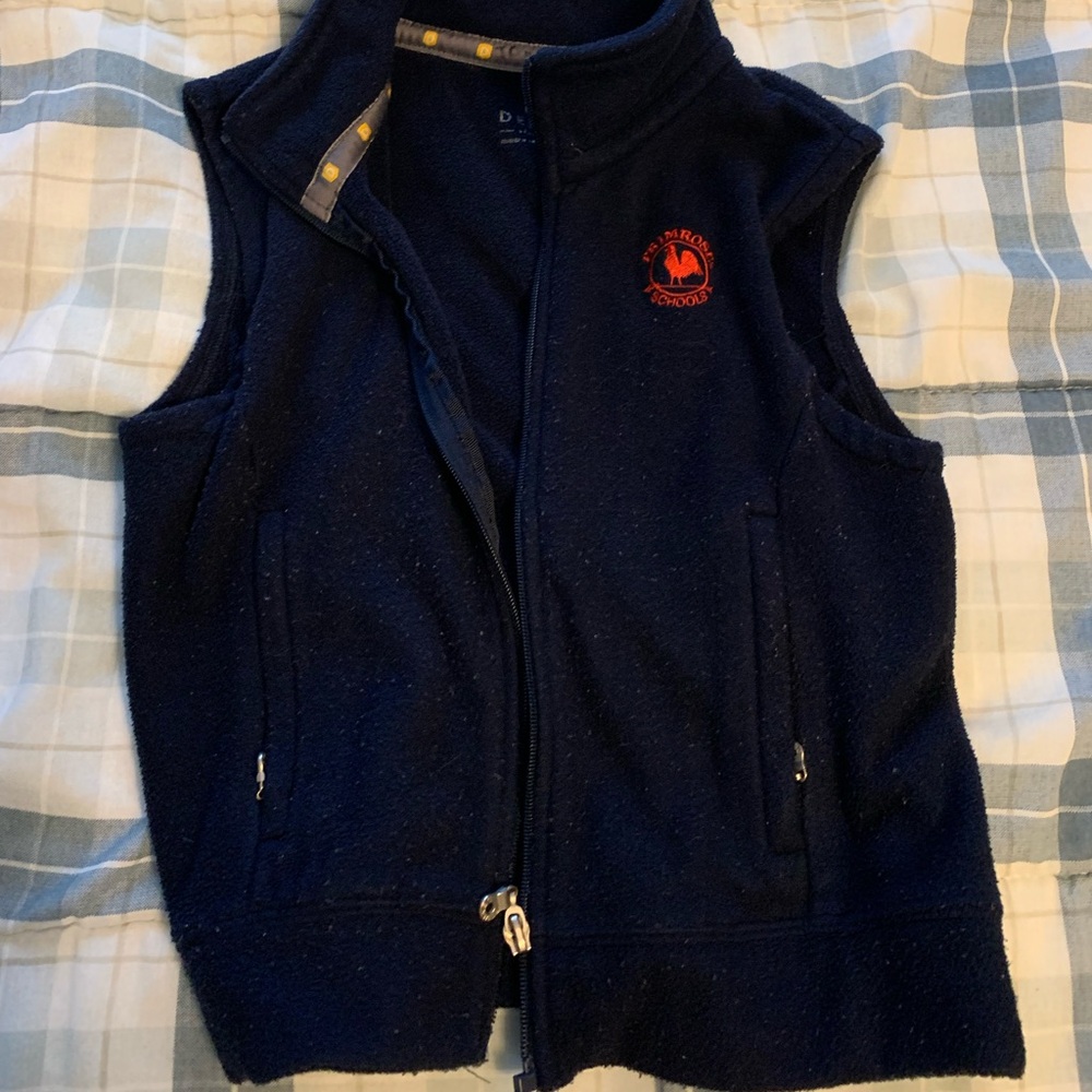 Primrose schools fleece vest S (7-8)